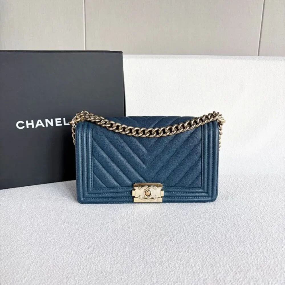 Chanel Women Pre-Loved Bag Very Good Condition